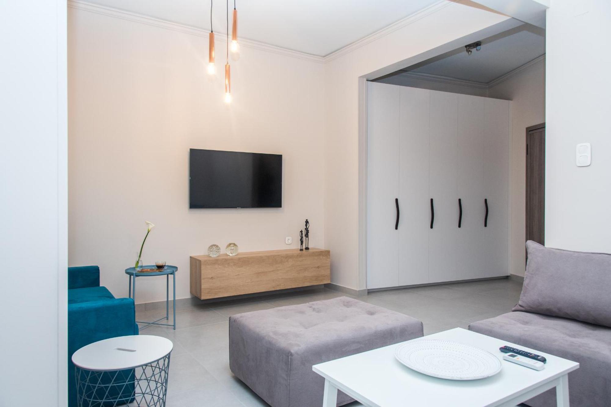 Comfy & Modern Apartment In The Heart Of Heraklion Bagian luar foto