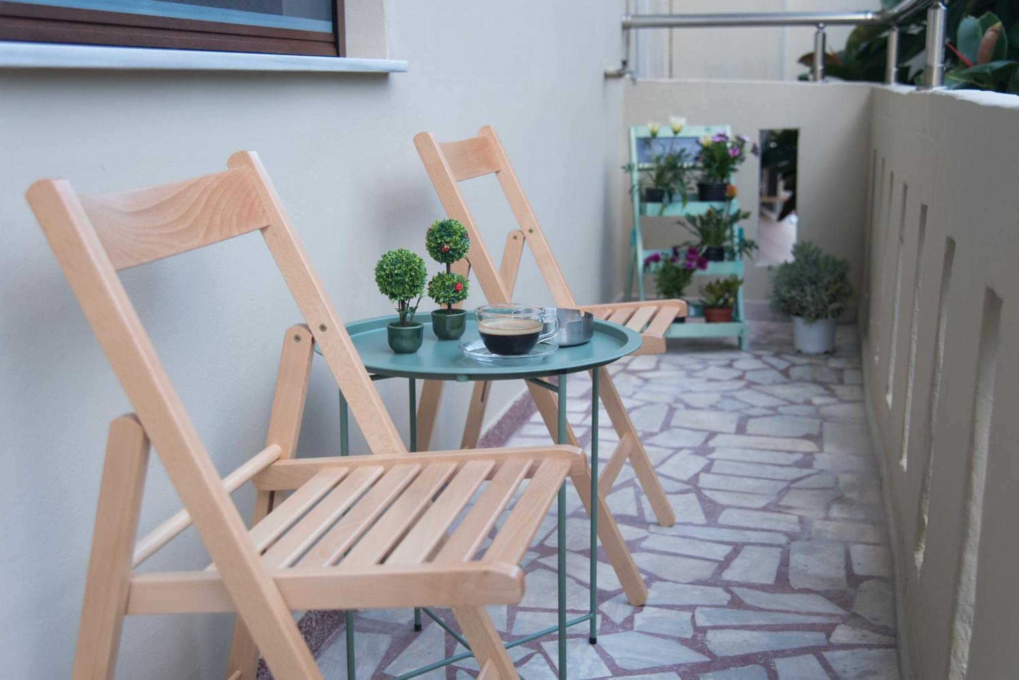 Comfy & Modern Apartment In The Heart Of Heraklion Bagian luar foto